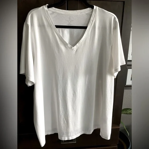 Plus size Lands End v-neck white tee shirt - Picture 1 of 1